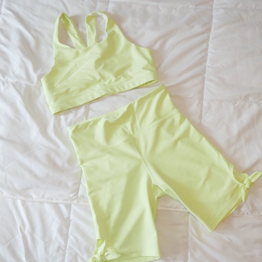 Active Wear - Picture 2 of 5